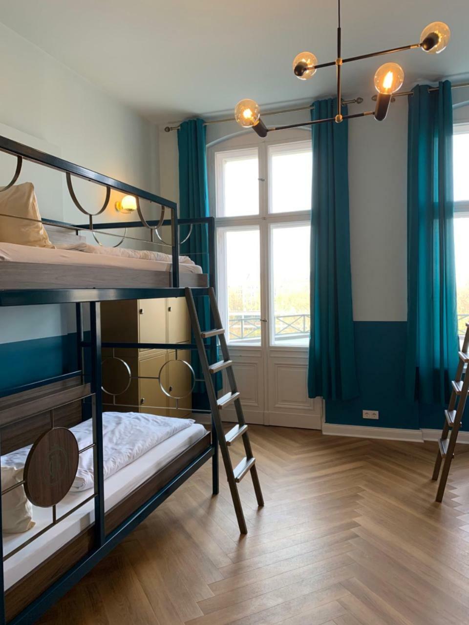 Bed 4-Bed Mixed Dormitory Room